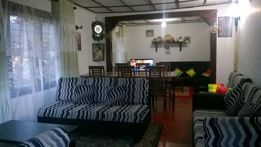 Srihelyes Inn Nuwara Eliya Exterior foto